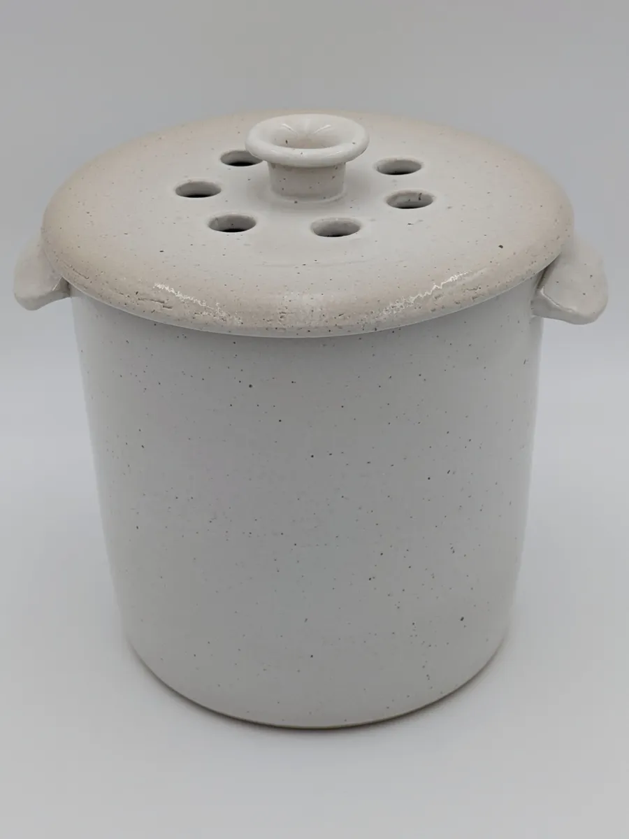 Compost bin