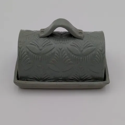 Butter dish