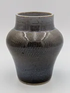 Chattered vase, photo 1