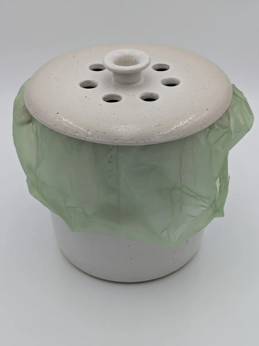 Compost bin
